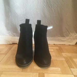 Excellent condition Dolce Vita booties 3” heel